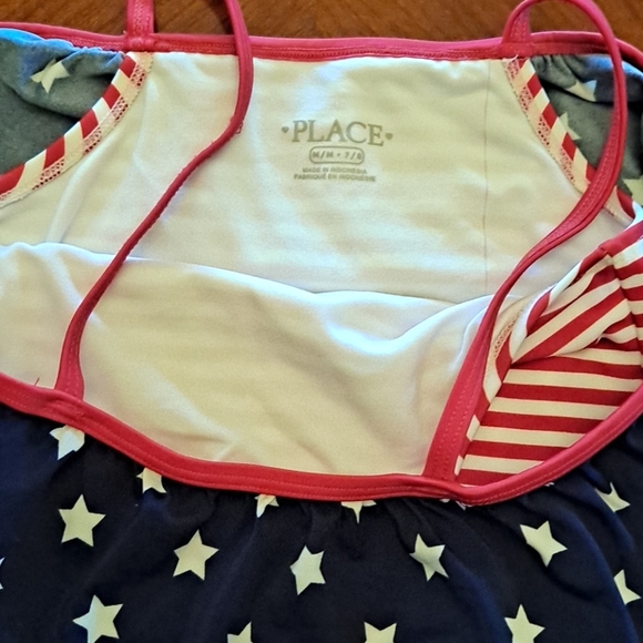 Children's Place girls patriotic swimsuit - Picture 2 of 4